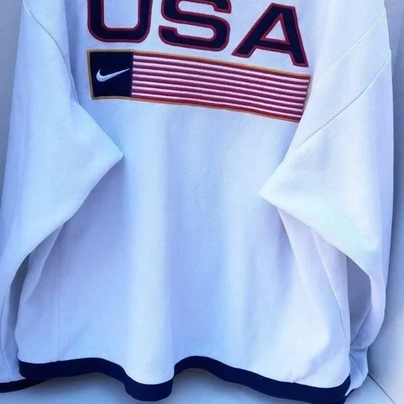 Nike Sweatshirt USA Embroidered Flag Logo United States Spell BIG 60710TWA XL L